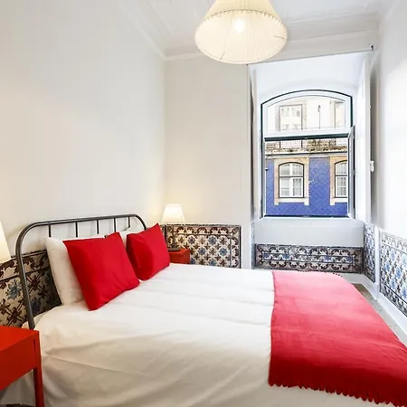 Whome | Fanqueiros Downtown Typical Apartment Apartment *