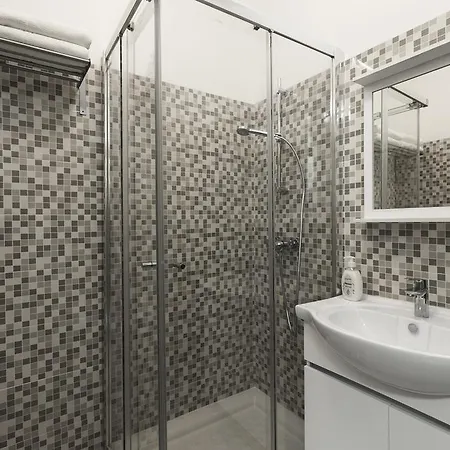 Whome | Fanqueiros Downtown Typical Apartment Apartment
